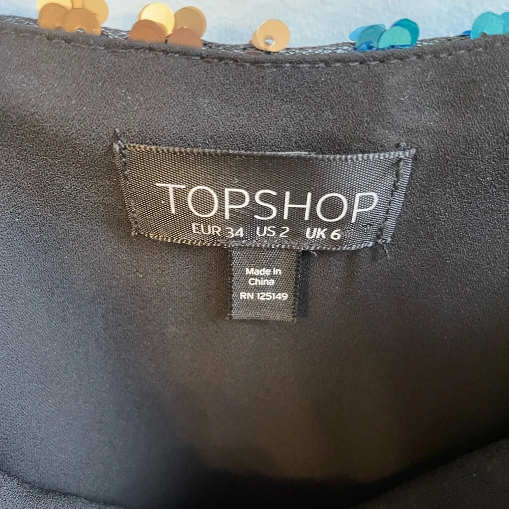 Topshop EUC Women’s Sequin Multicolor Cropped Tank Top Size 2 - Picture 2 of 6